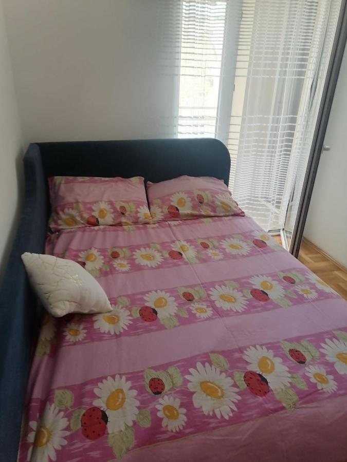 Ferienwohnung Centar S Ni Exterior foto