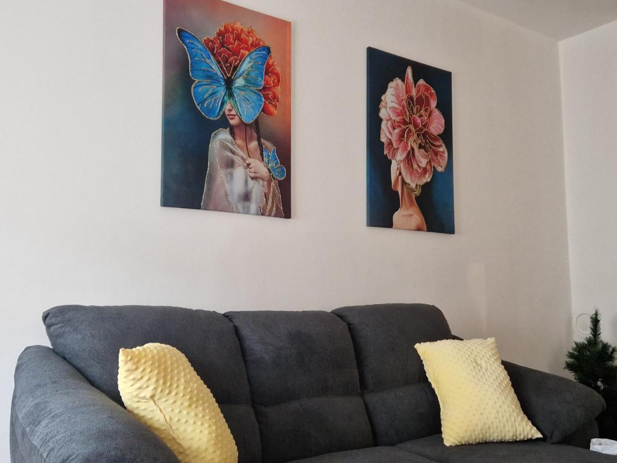 Ferienwohnung Centar S Ni Exterior foto